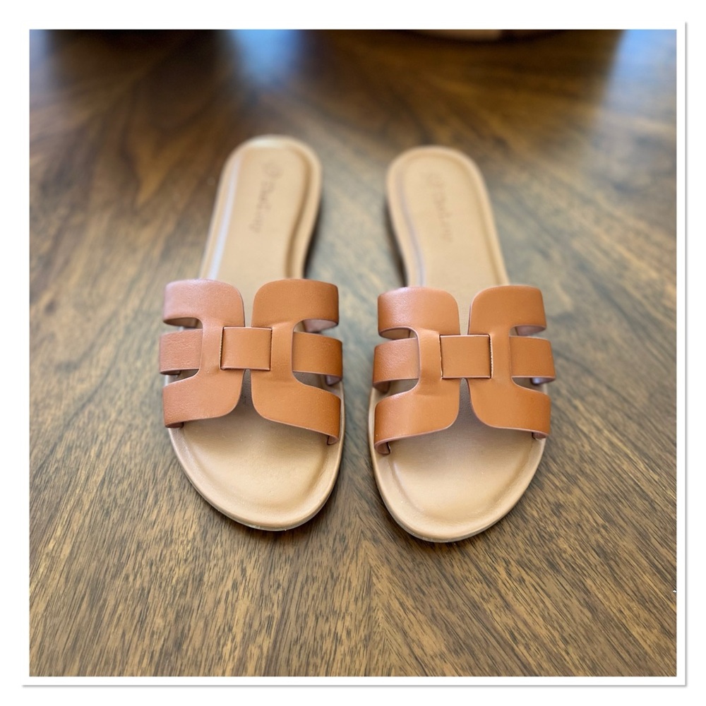 THE DROP 'Monika' Flat H-Band Slide Sandal